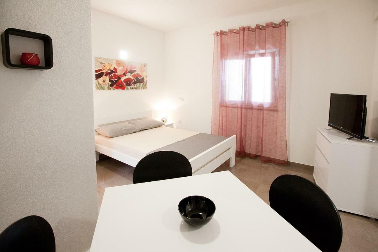 Apartman 2 Zara Esterno foto