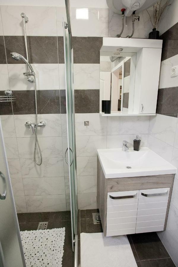 Apartman 2 Zara Esterno foto