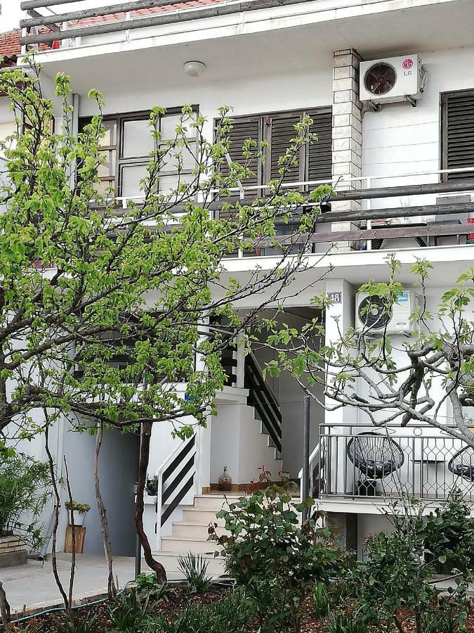 Apartman 2 Zara Esterno foto